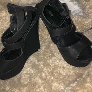 Shoes - Wrap around wedges Shoes - Wrap around wedges